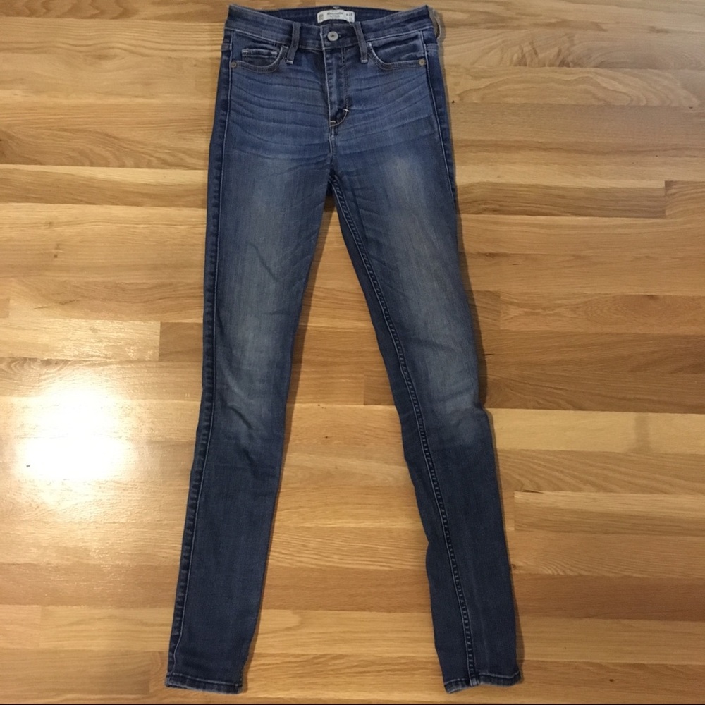 Abercrombie & Fitch High Rise Super Skinny Jeans